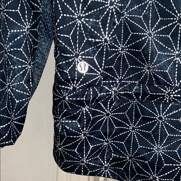 Lululemon Miss Misty II Sashiko Star Rain Jacket 2 - Picture 6 of 7